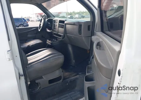 2003 Chevrolet Express z USA, uszkodzony, nr VIN 1GCFG15XX31110666